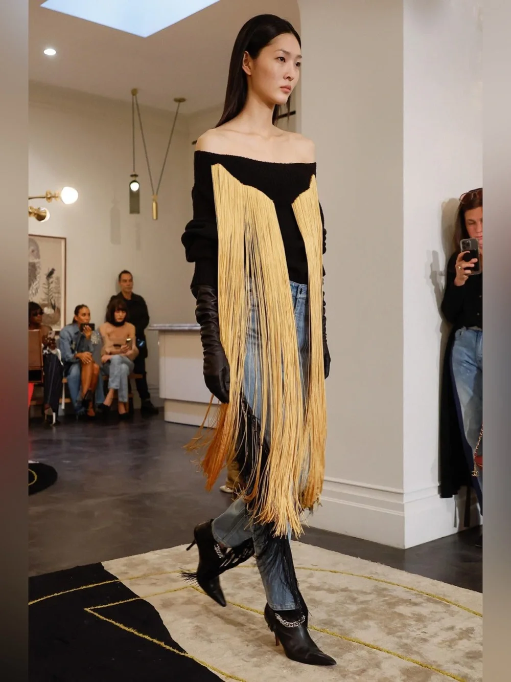 Hellessy stunning sweater